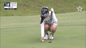 河本結、セクシーなミニスカート女子大生が米国で活躍